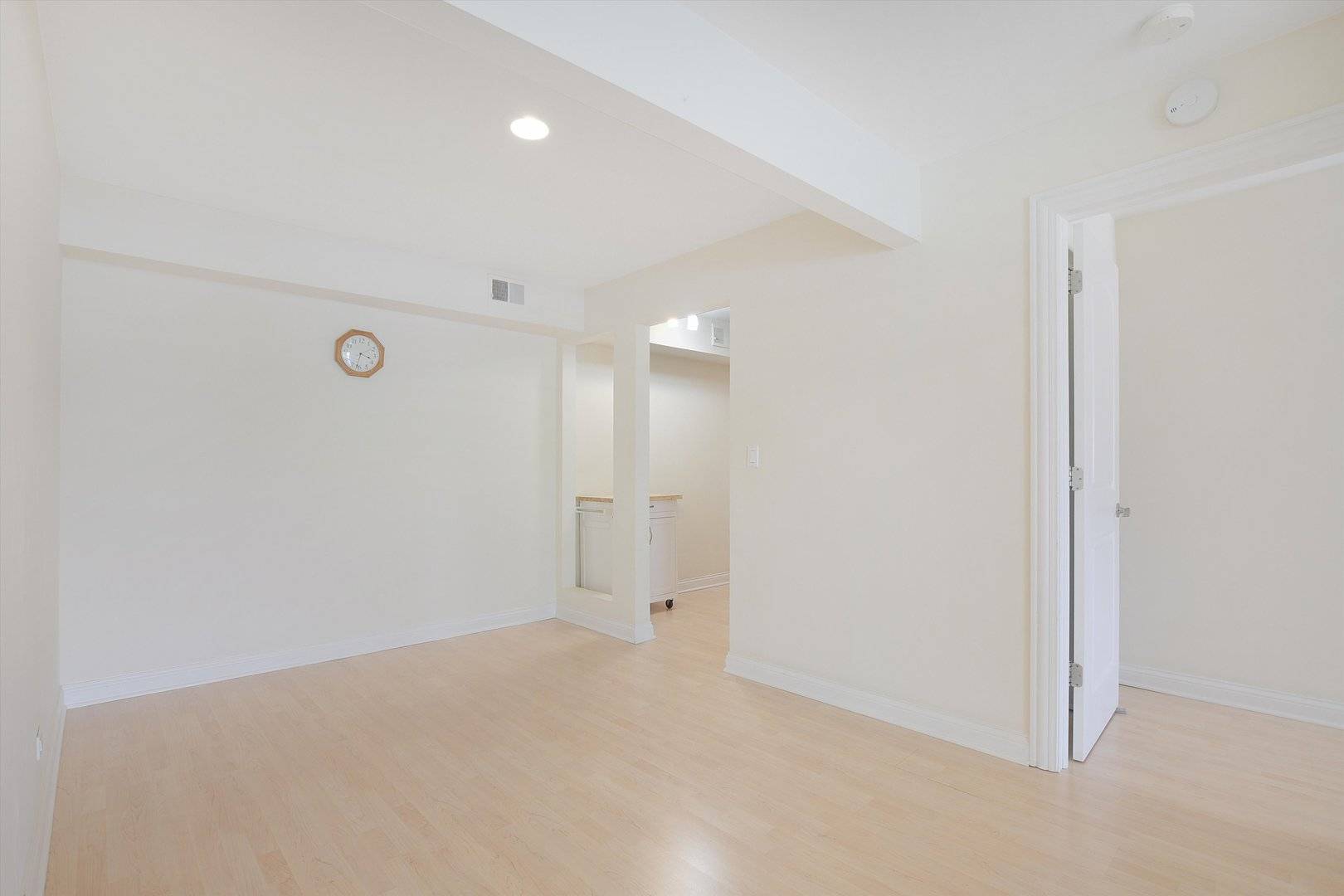 5200 Carriageway DR #210, Rolling Meadows, IL 60008
