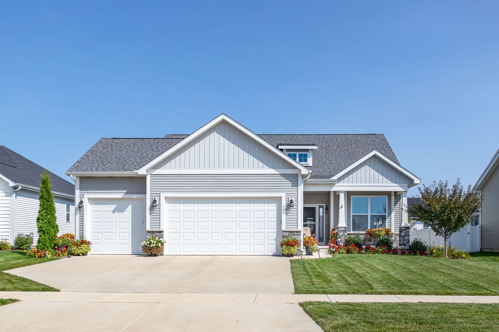 6838 Faiths WAY, Bettendorf, IA 52722
