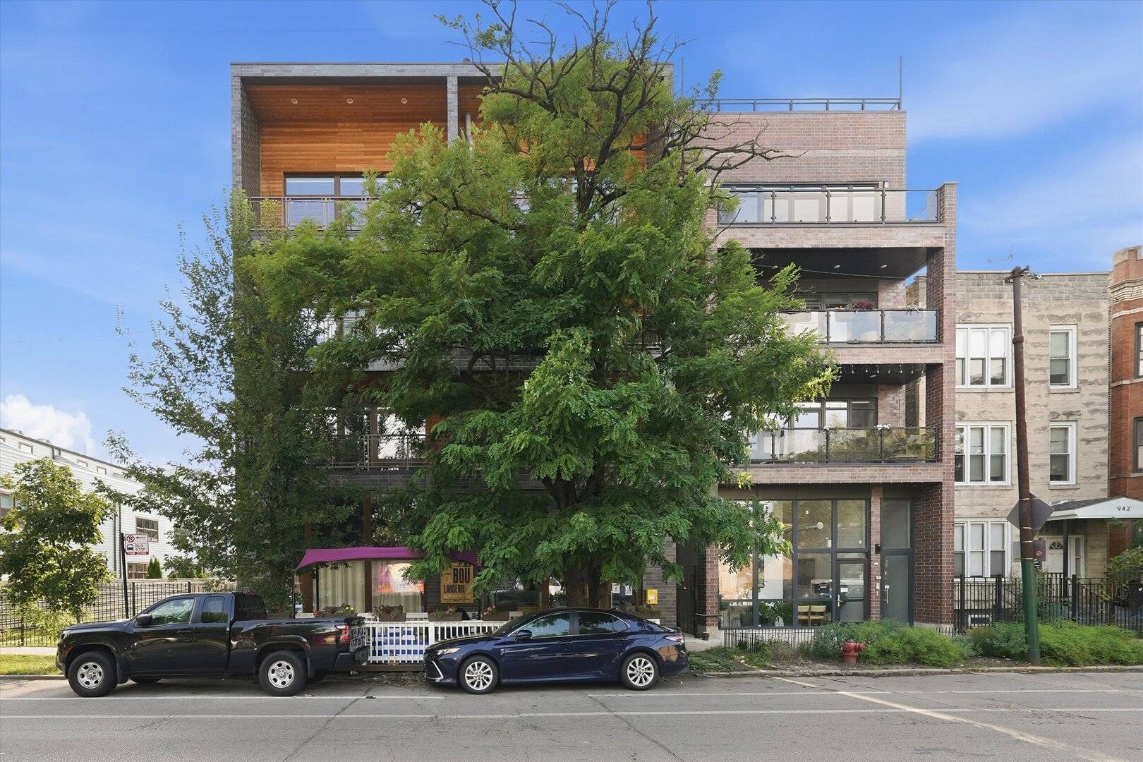 934 N California AVE #4N, Chicago, IL 60622