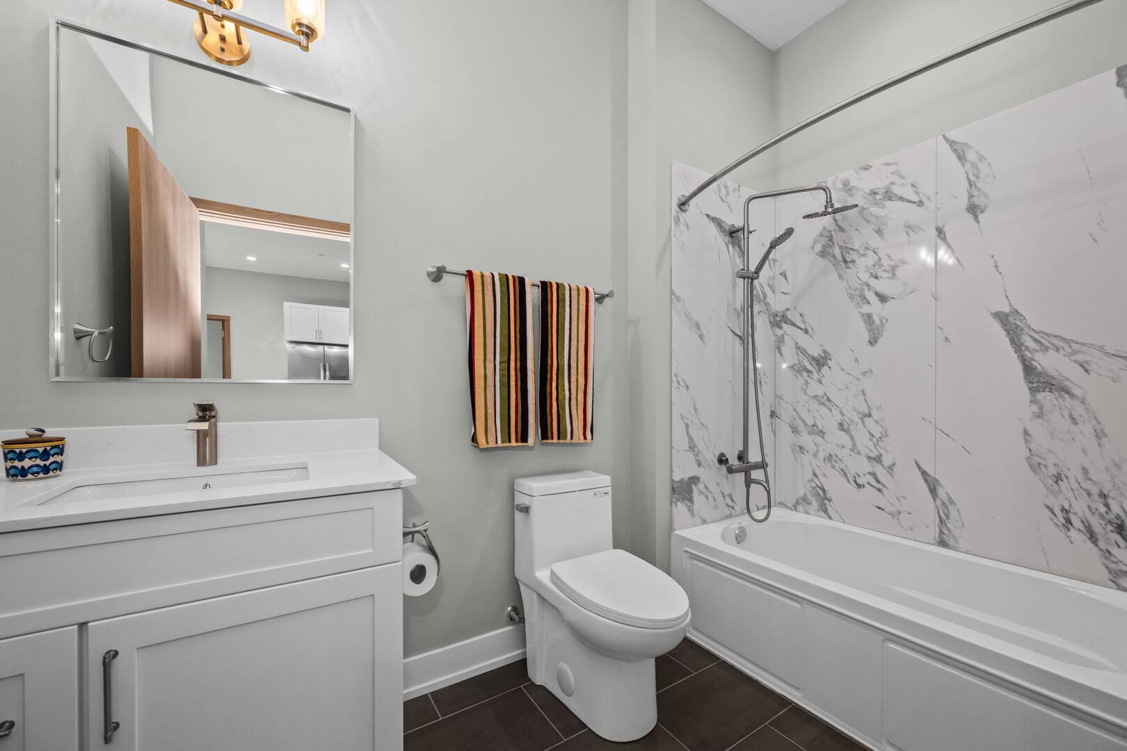 839 Madison ST #503, Oak Park, IL 60302
