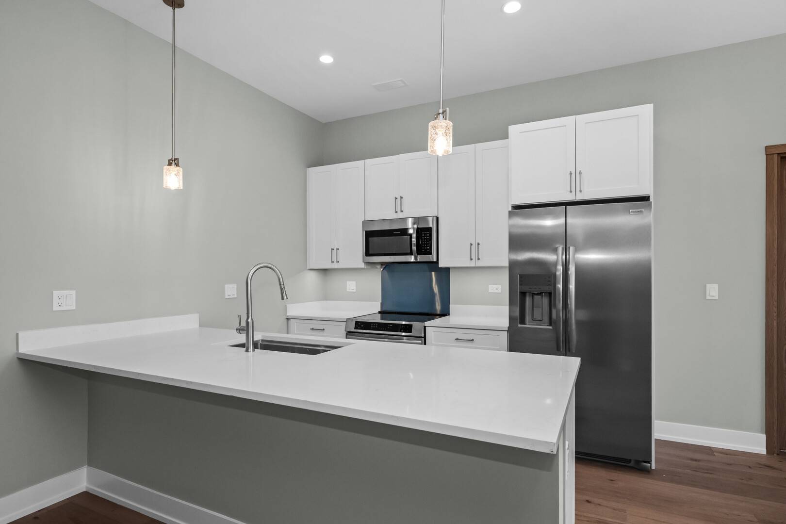 839 Madison ST #503, Oak Park, IL 60302