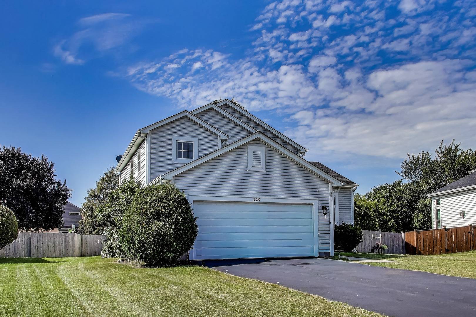 329 Sundance DR, Bartlett, IL 60103