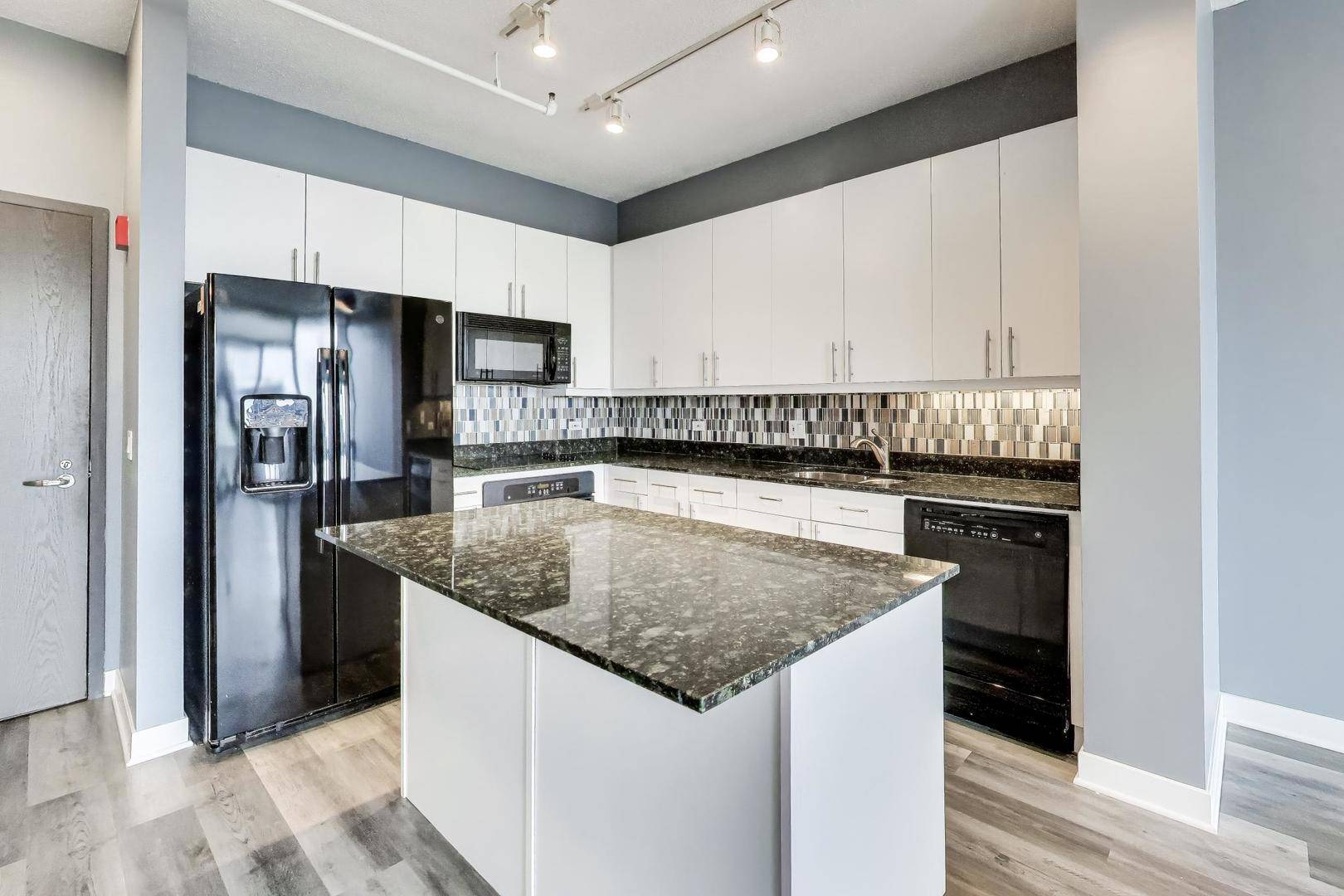 737 W WASHINGTON BLVD #1109, Chicago, IL 60661