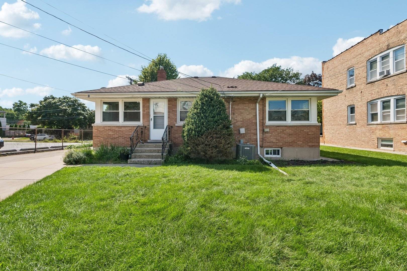 214 Rockford AVE, Forest Park, IL 60130