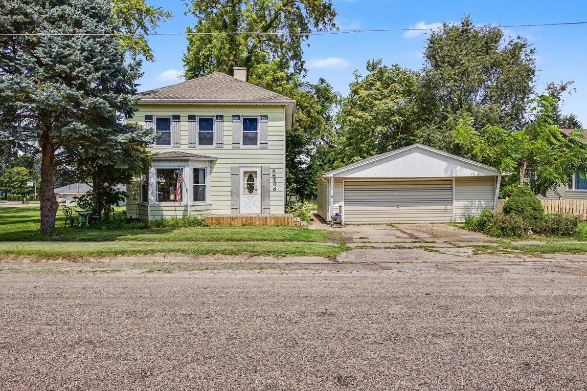 106 E Front ST, Granville, IL 61326