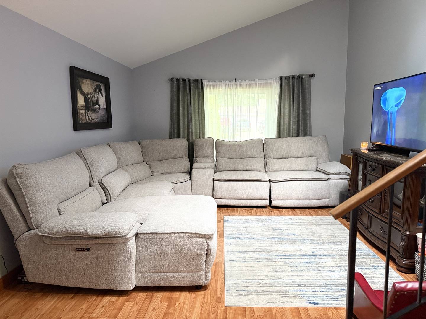 29W313 Ray AVE, West Chicago, IL 60185