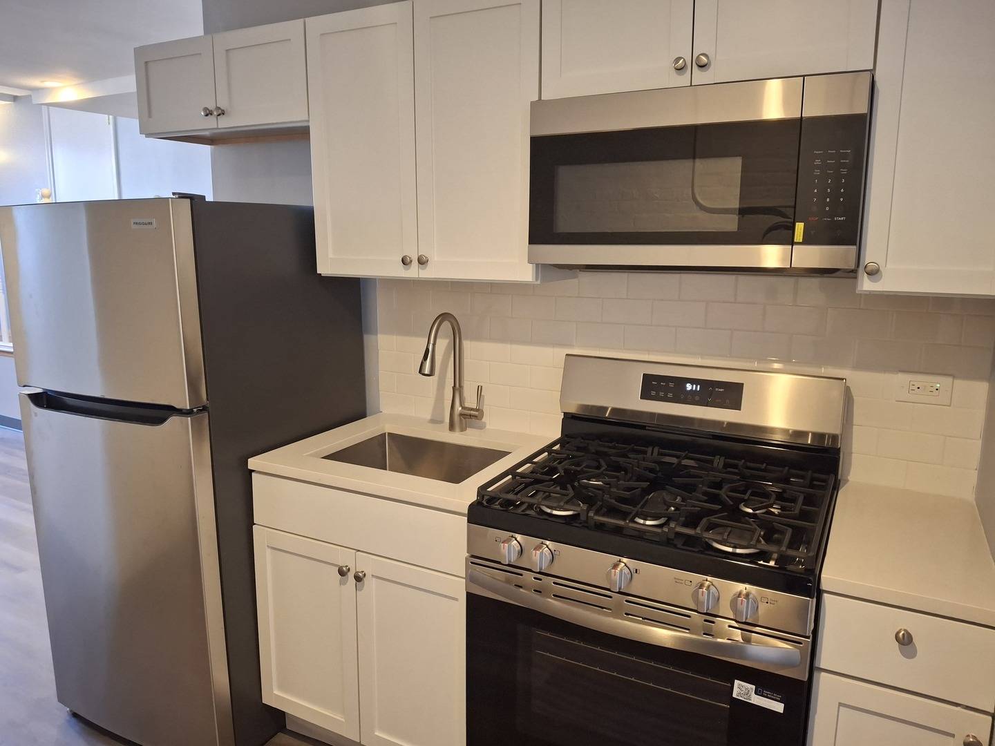3149 W Wellington AVE #1, Chicago, IL 60618