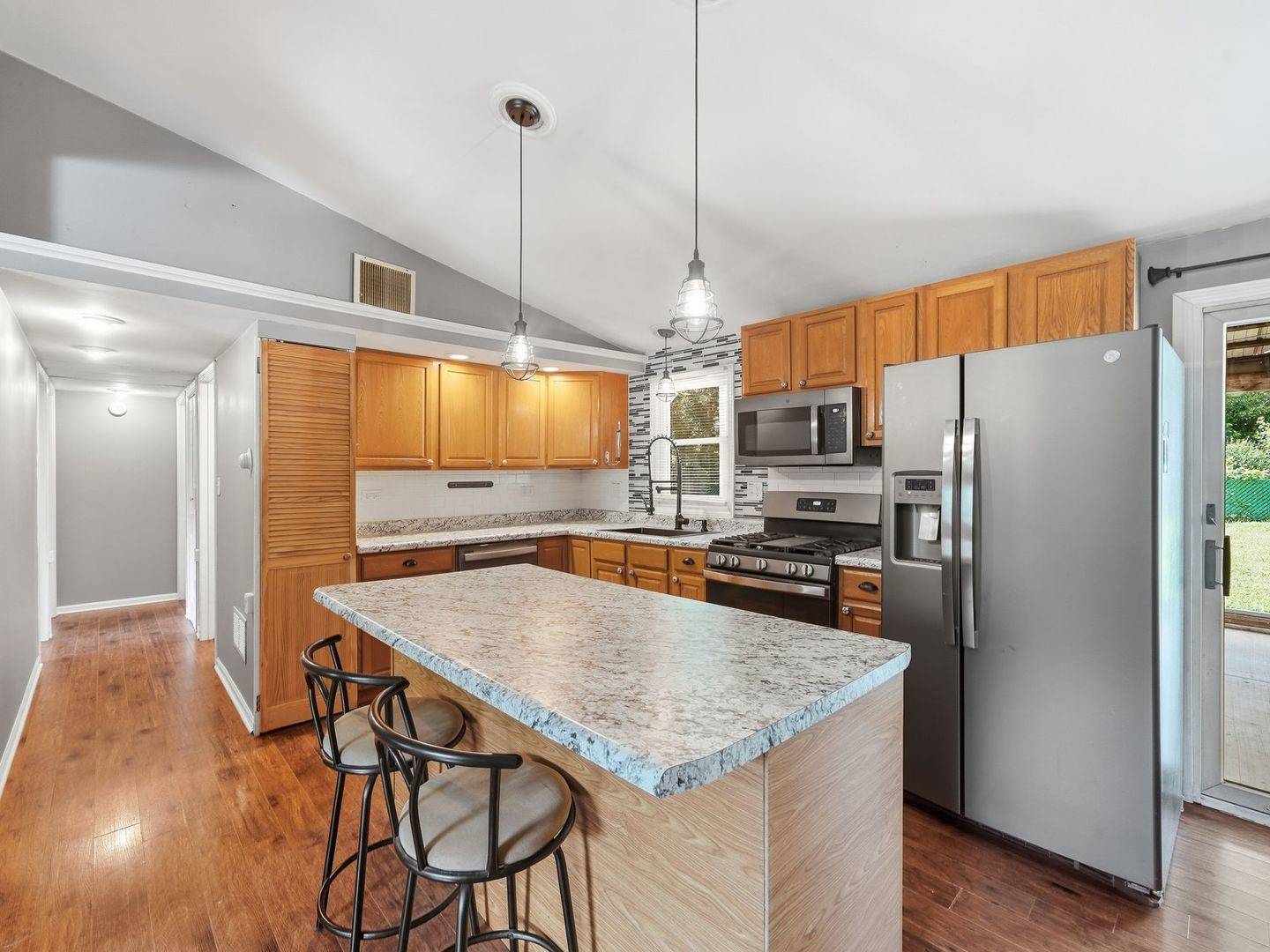 3715 Claremont RD, Johnsburg, IL 60051