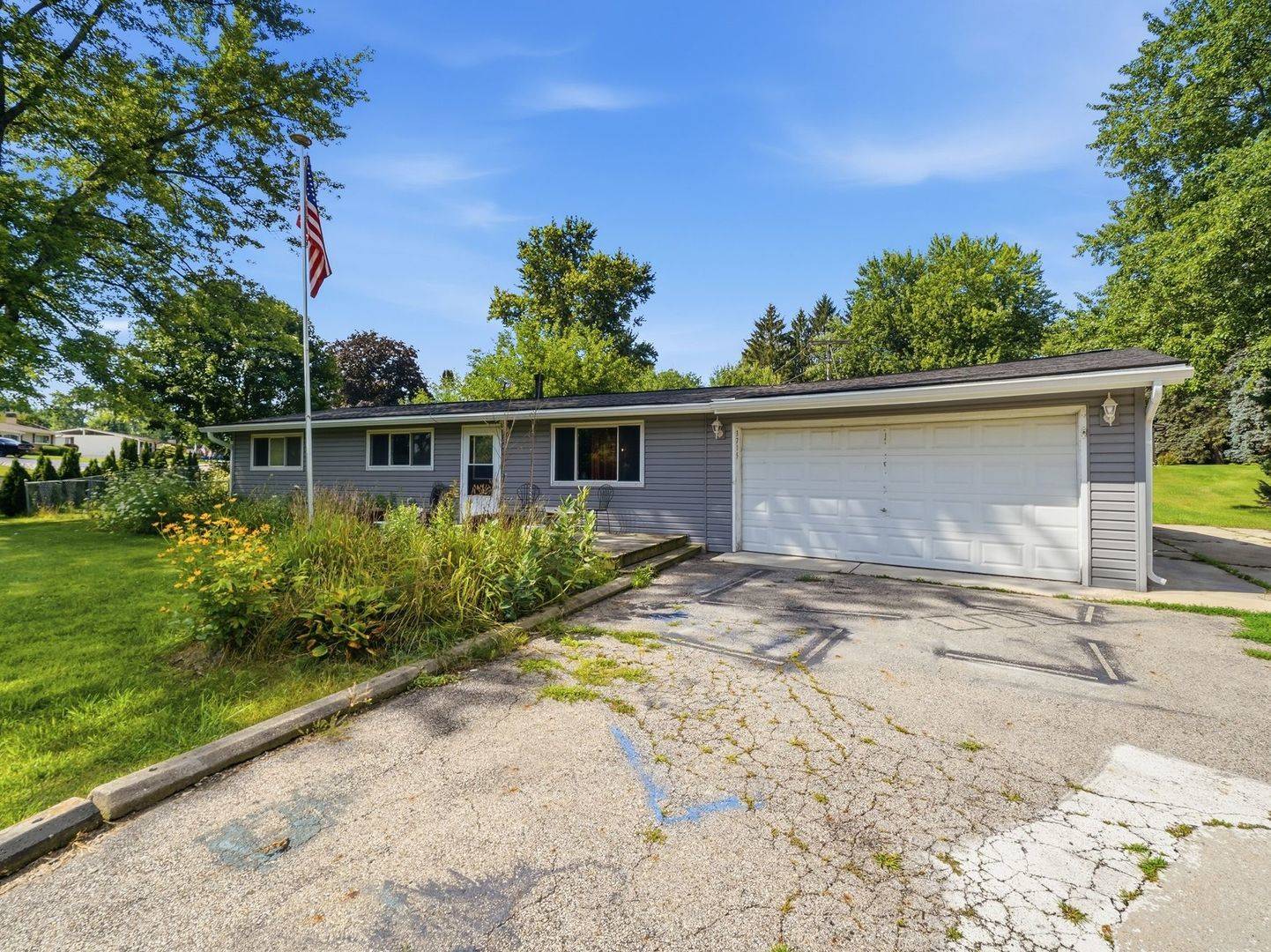 3715 Claremont RD, Johnsburg, IL 60051