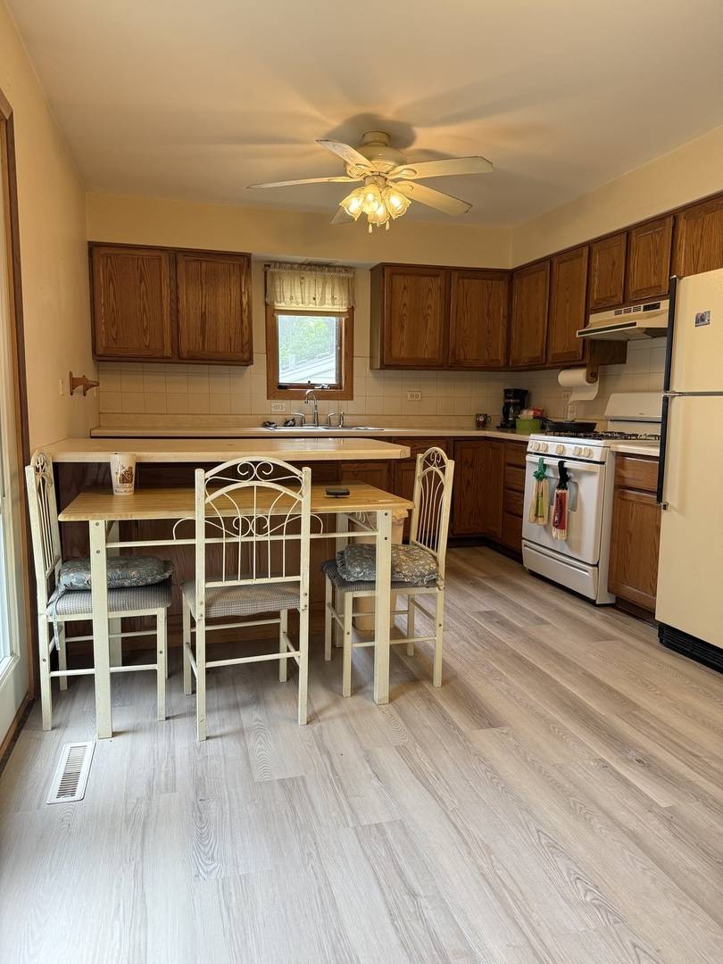 8910 Memory TRL, Wonder Lake, IL 60097