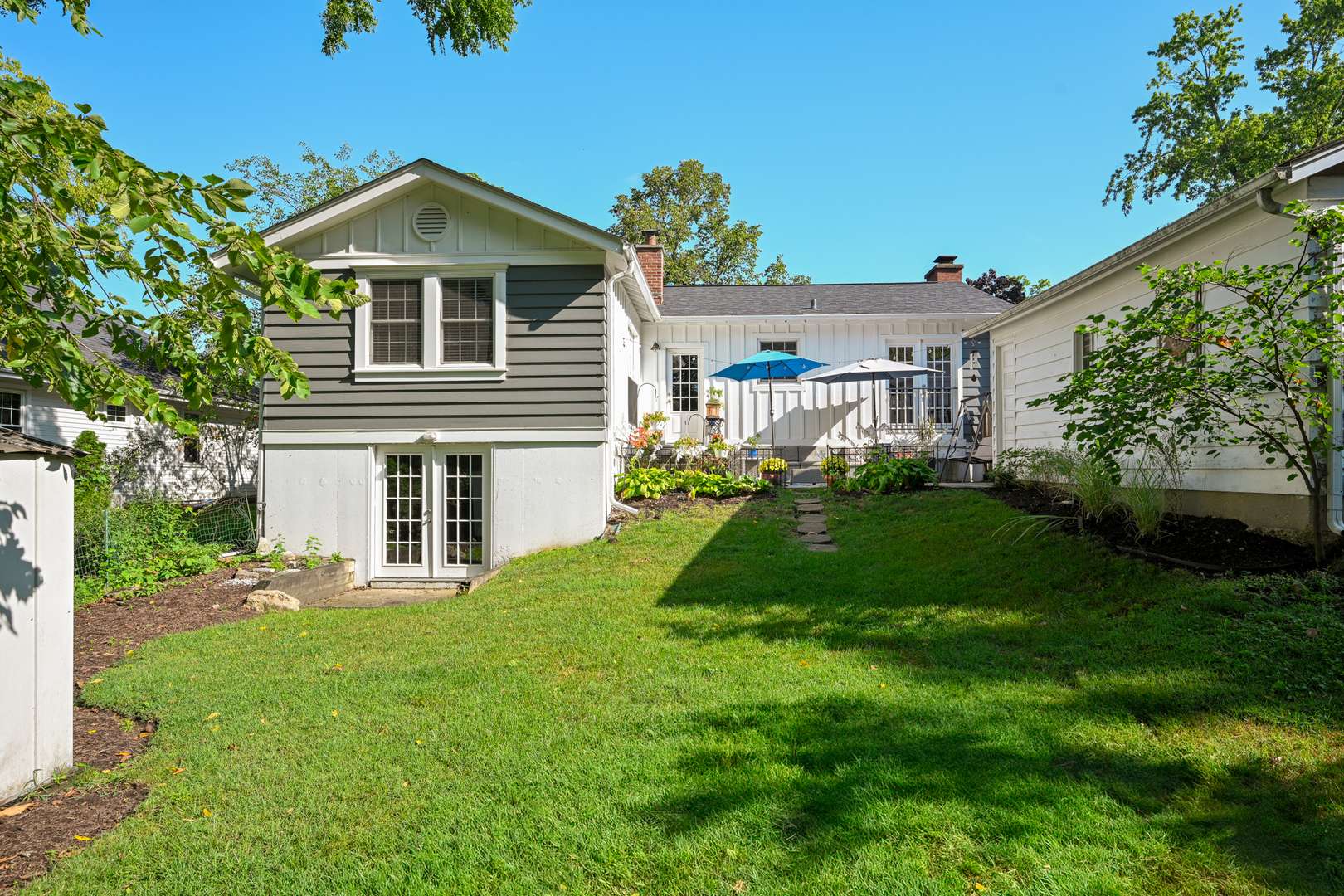 295 Cottage AVE, Glen Ellyn, IL 60137