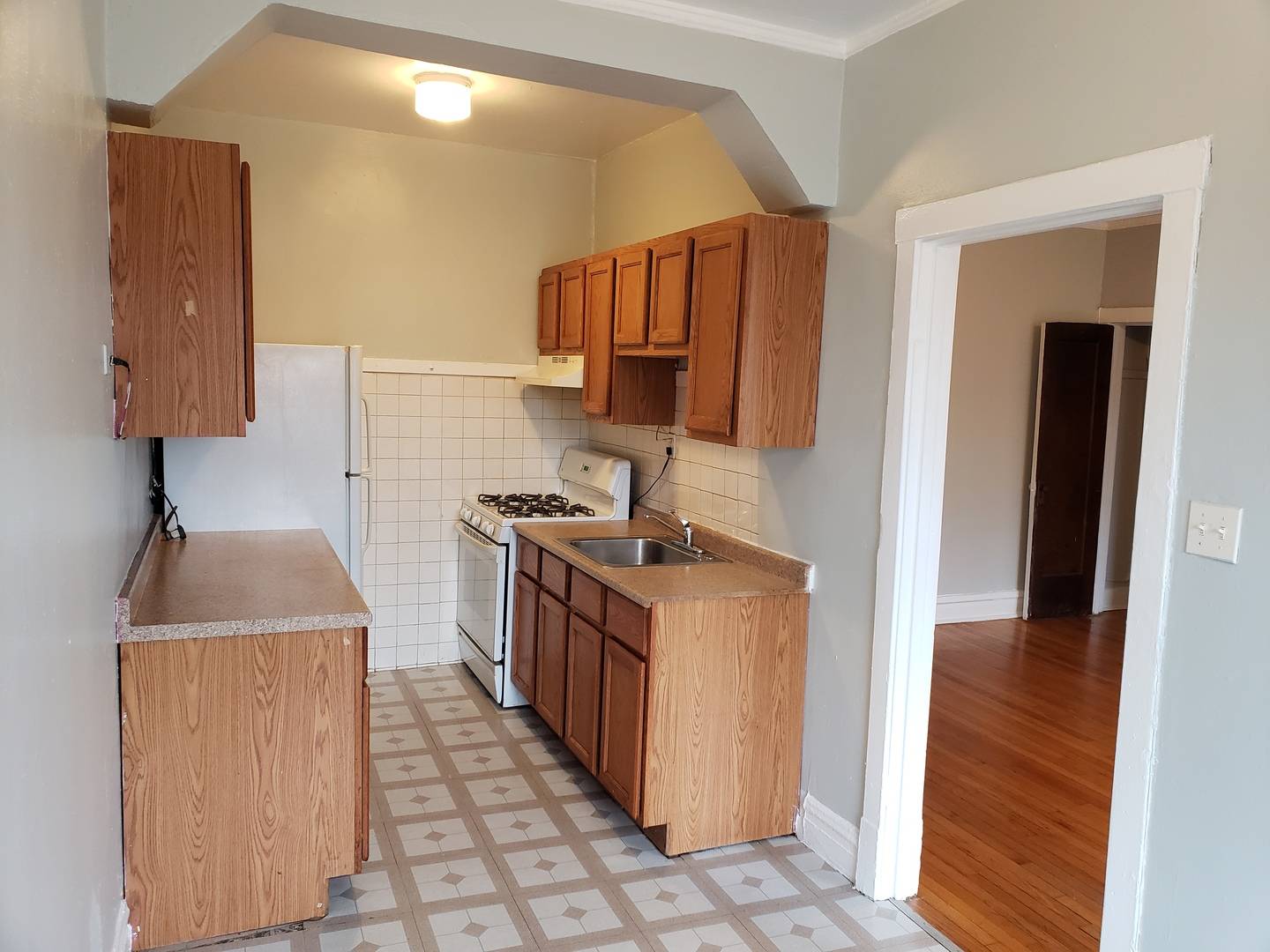 3412 W Montrose AVE #209, Chicago, IL 60618