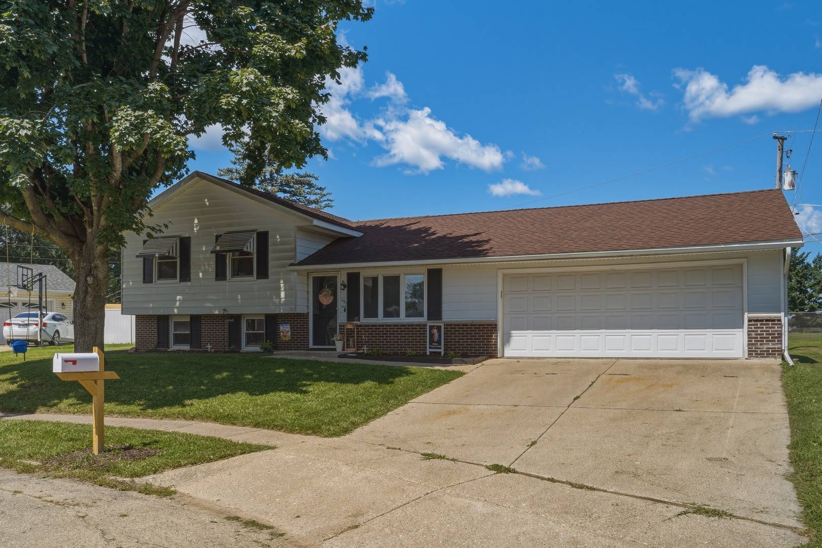 601 High ST, Dixon, IL 61021