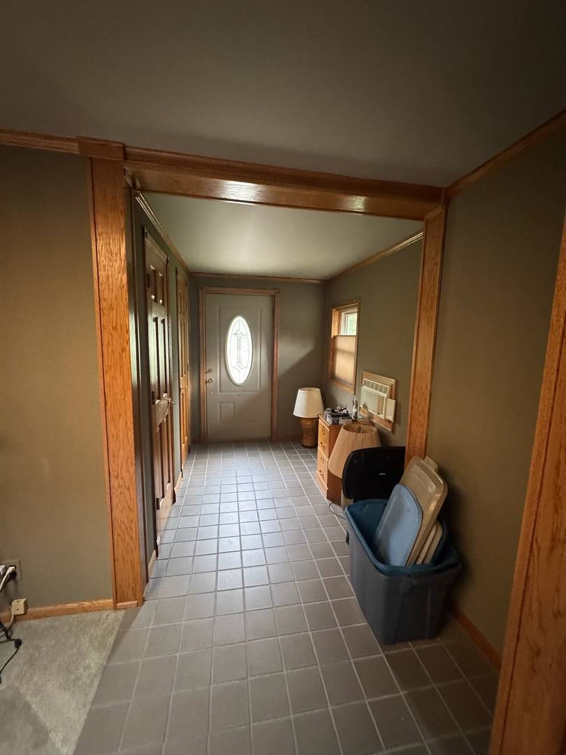 1802 Walnut CIR, Northbrook, IL 60062
