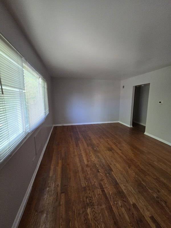 7530 S Saginaw AVE #3A, Chicago, IL 60649