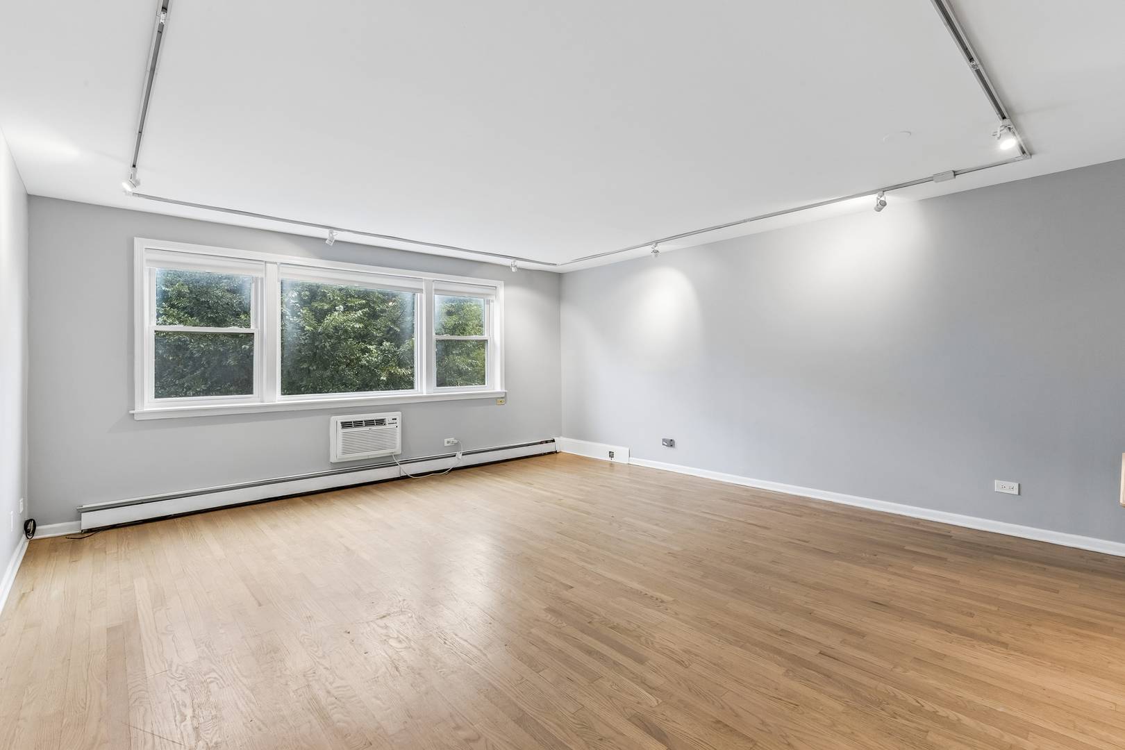 445 Sherman AVE #302, Evanston, IL 60202