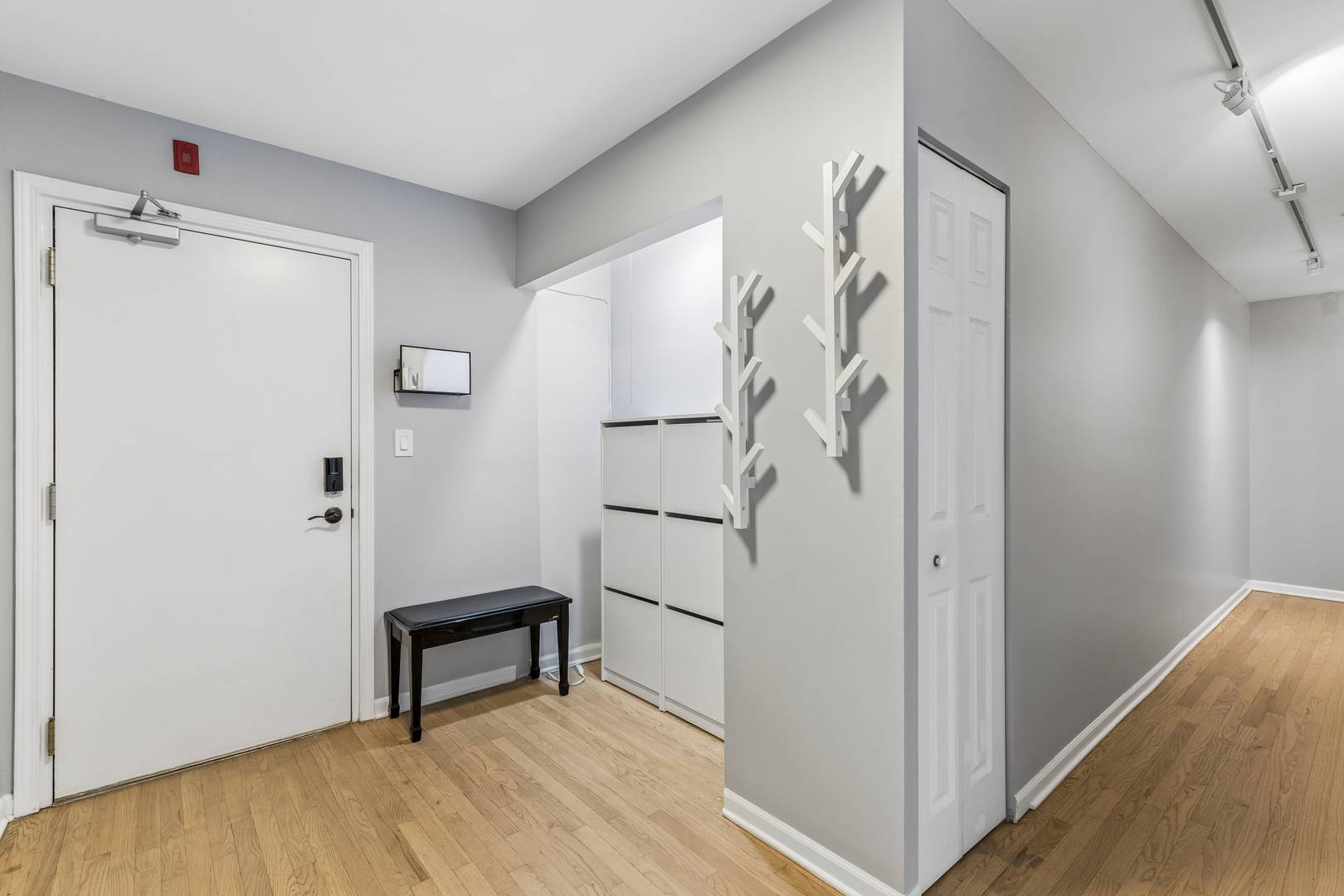 445 Sherman AVE #302, Evanston, IL 60202