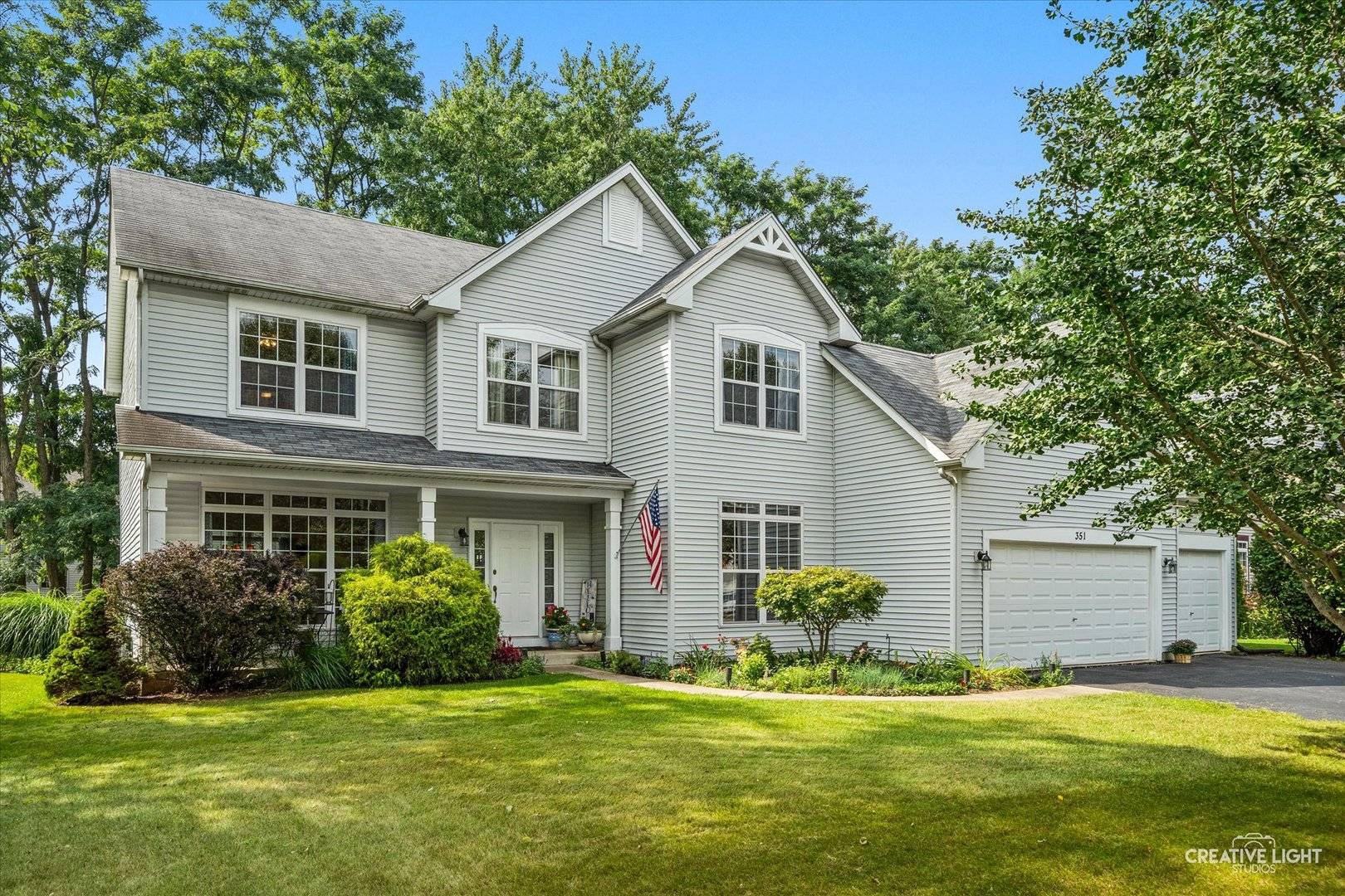 351 Whitewater LN, Oswego, IL 60543