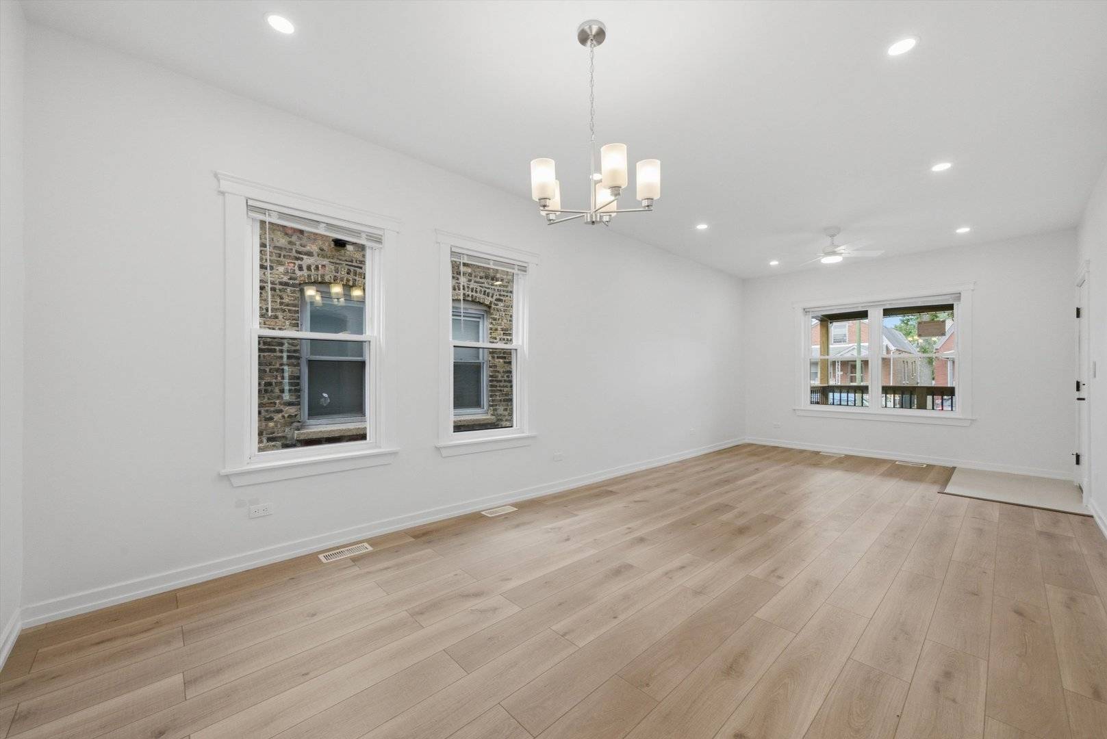 1109 N Kedvale AVE #1, Chicago, IL 60651