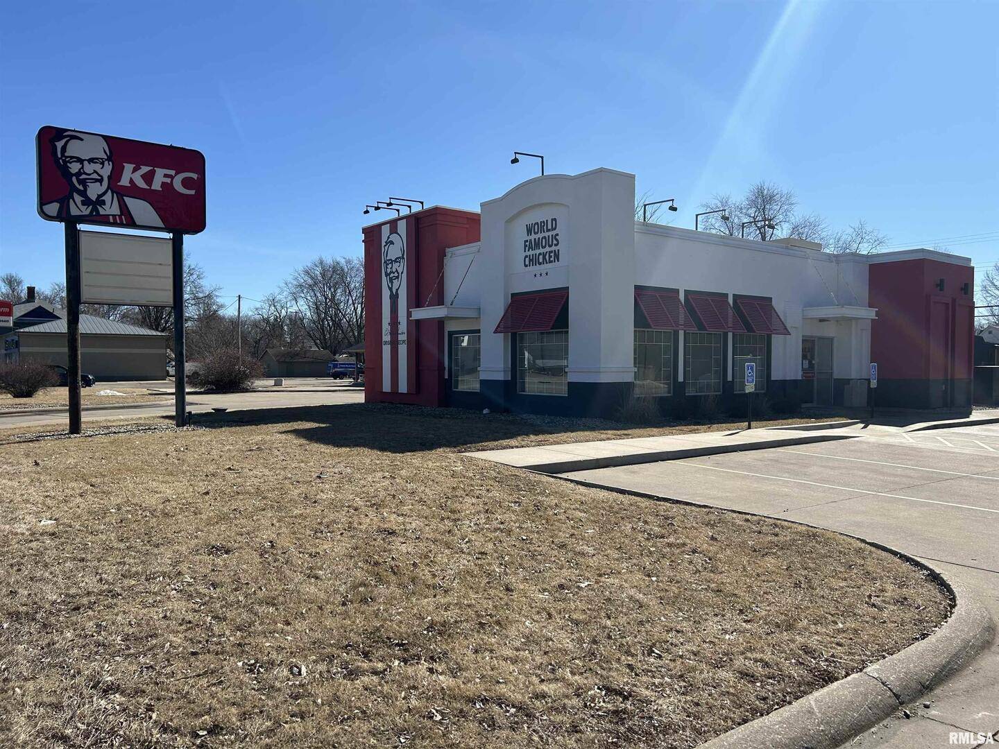 615 E JACKSON ST, Macomb, IL 61455