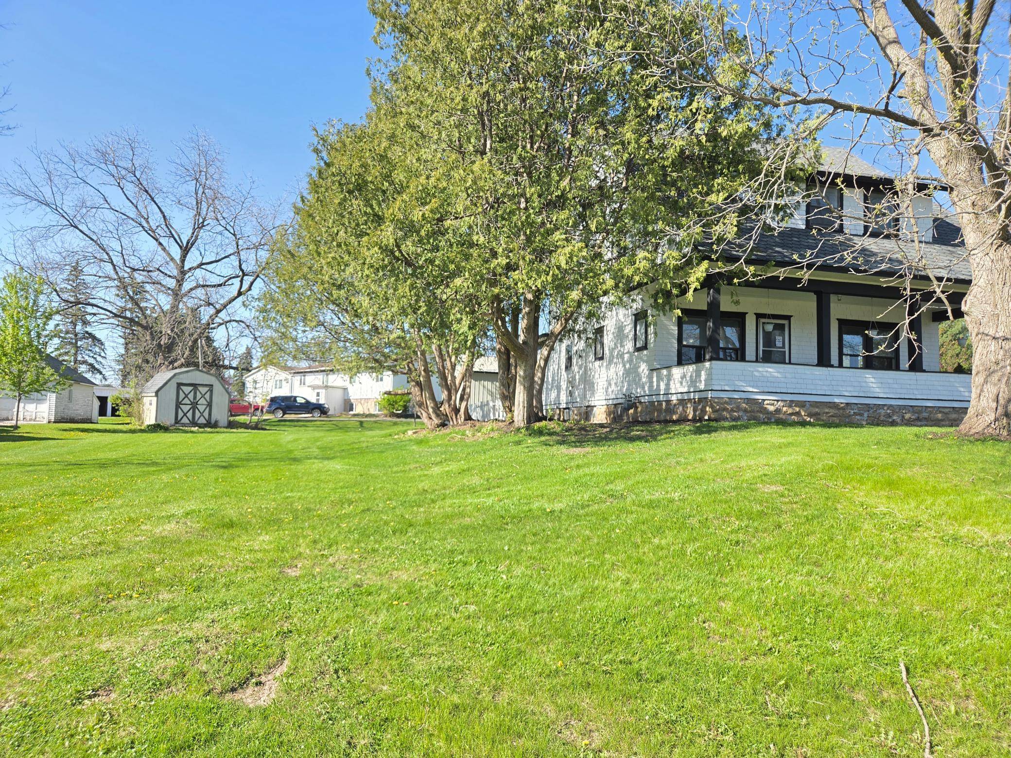 140 W Main ST, Lewiston, MN 55952