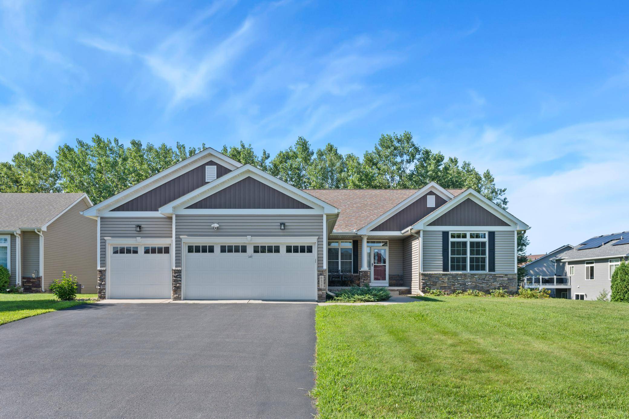 6427 Tessman TER N, Brooklyn Park, MN 55445
