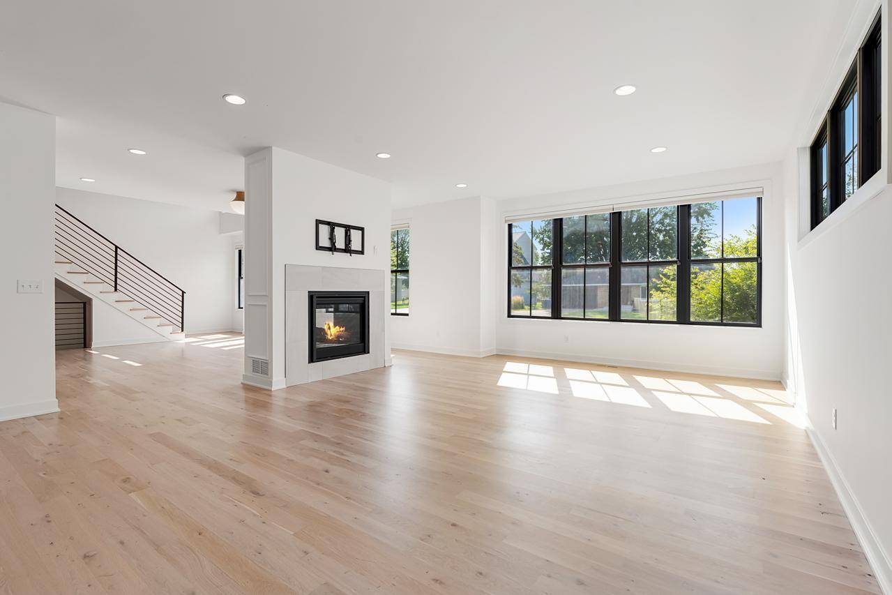 6029 Abbott AVE S, Edina, MN 55410