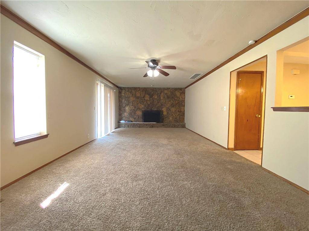 3620 Wynn CIR, Edmond, OK 73013