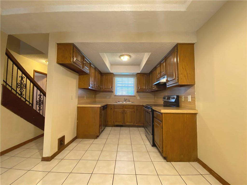 3620 Wynn CIR, Edmond, OK 73013