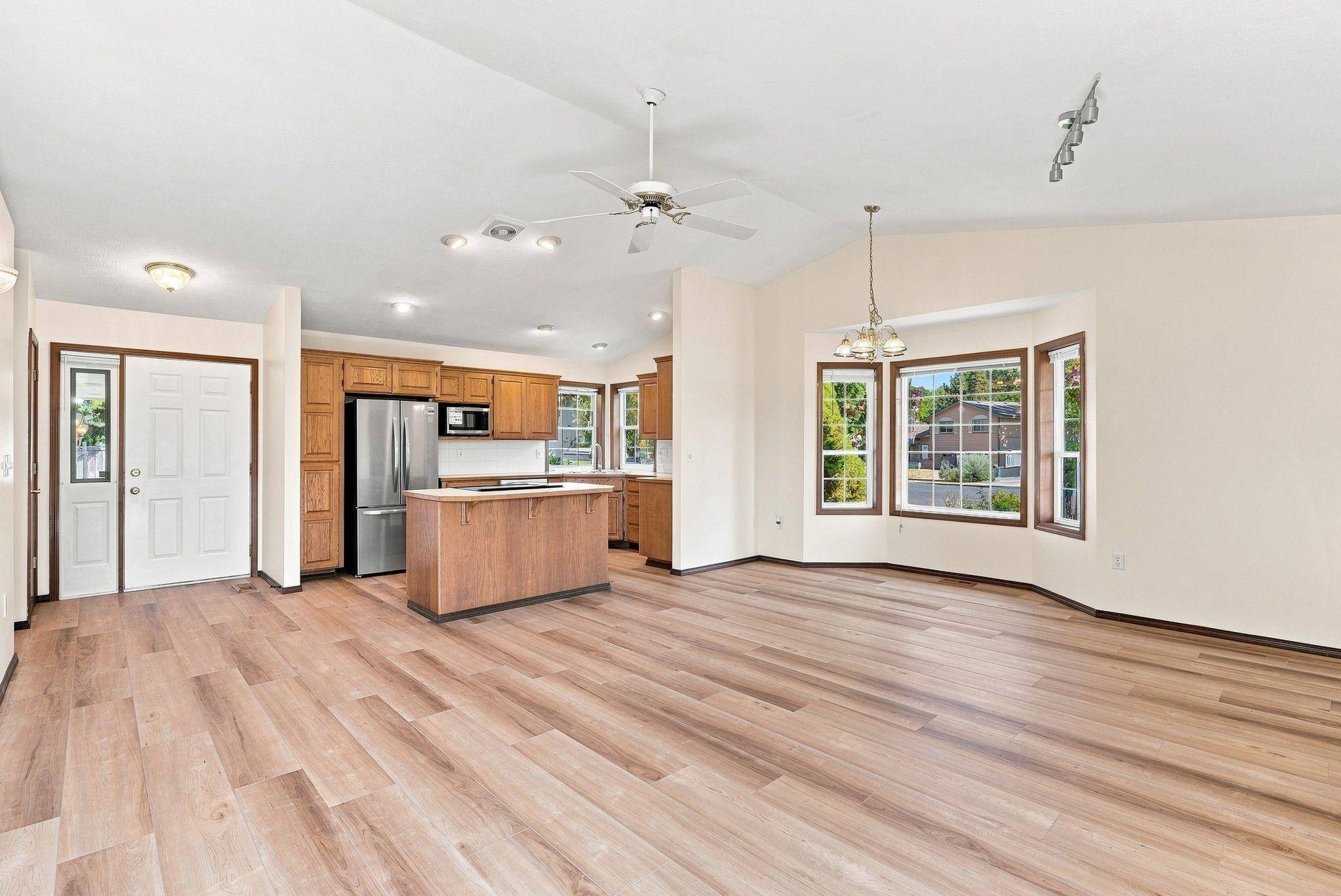 4526 S Cook St, Spokane, WA 99223
