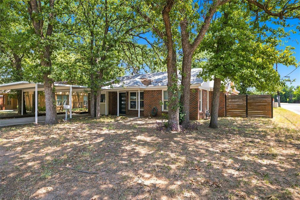 720 Thersa Drive, River Oaks, TX 76114