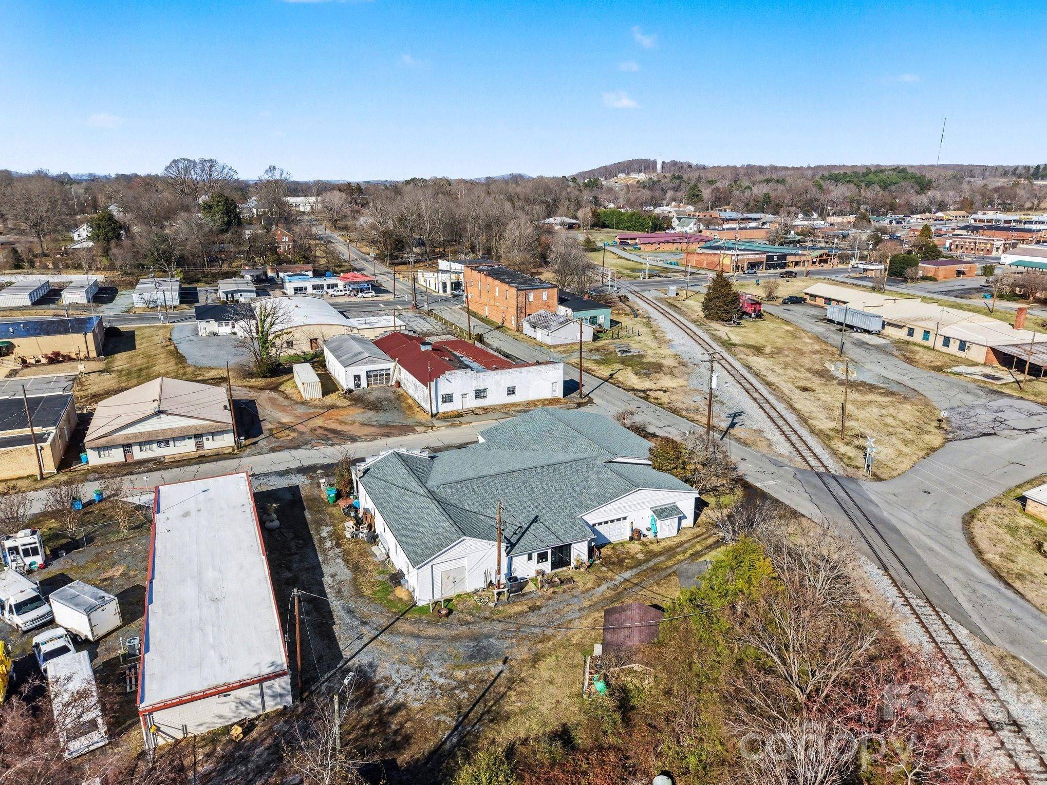 11 Bell AVE, Denton, NC 27239