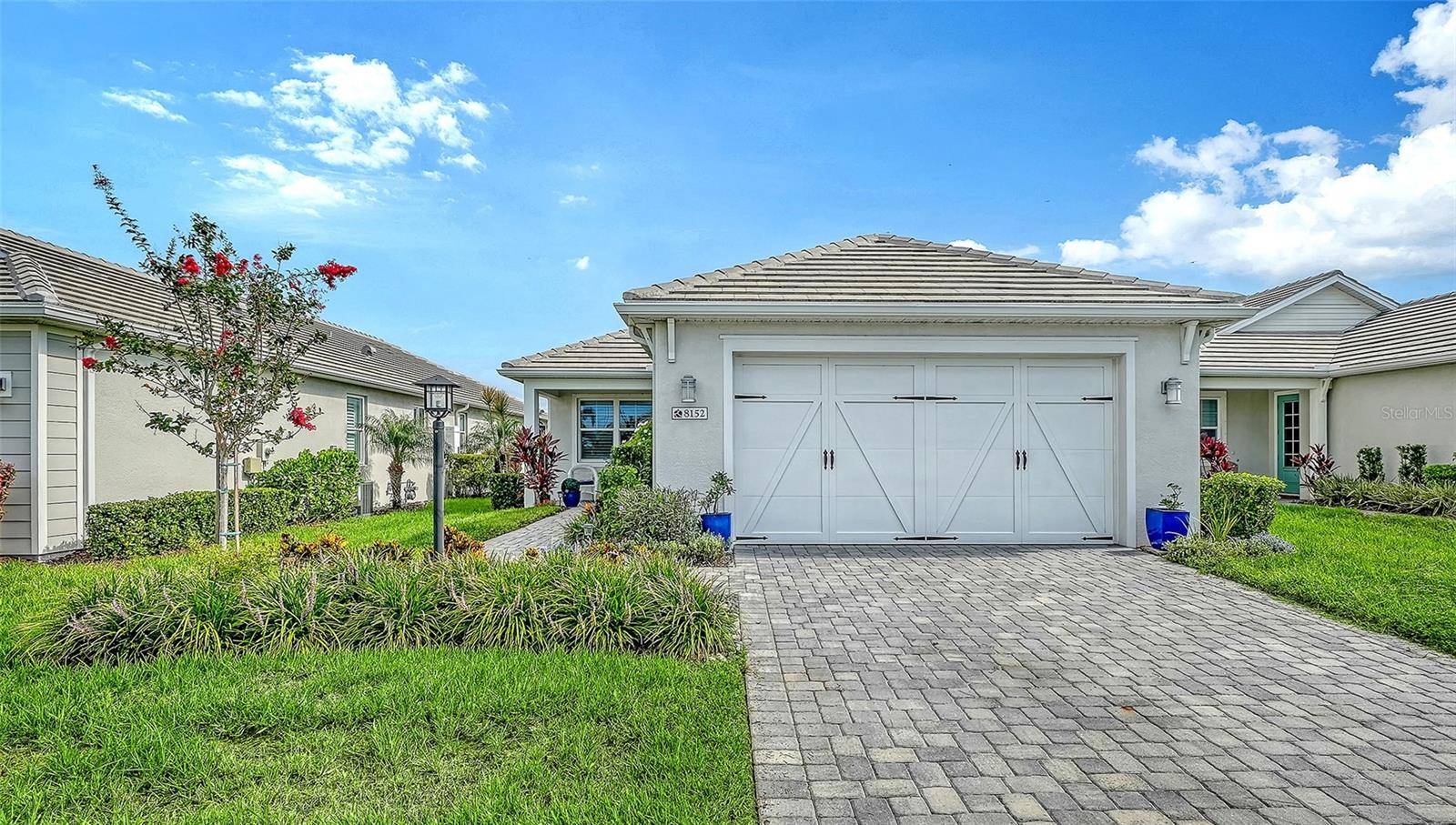 8152 STERNWAY RD, Sarasota, FL 34240
