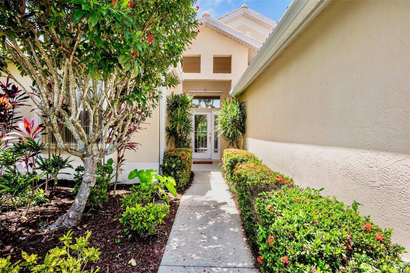 4859 SABAL LAKE CIR, Sarasota, FL 34238