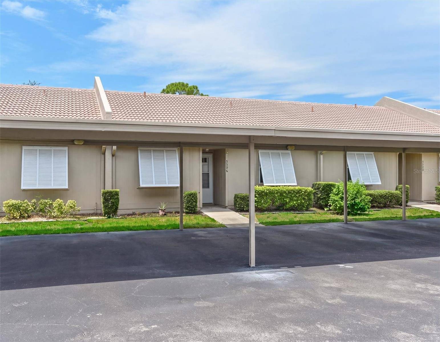 5506 37TH ST E #4, Bradenton, FL 34203