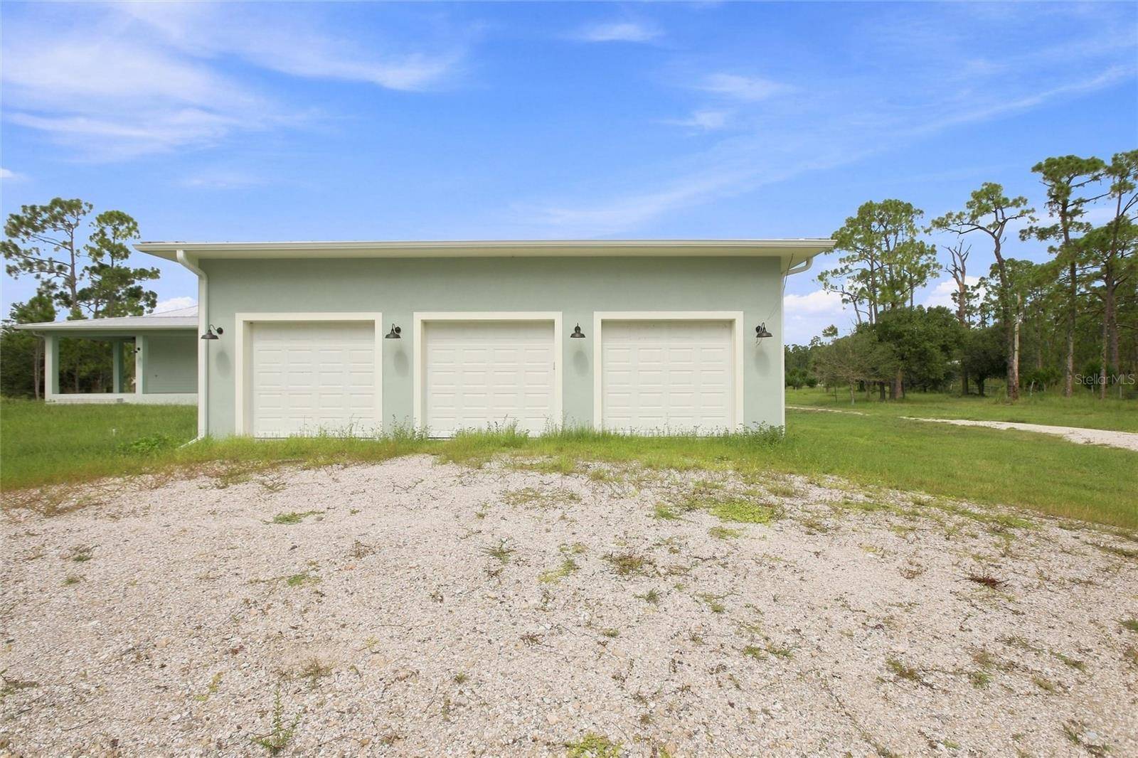 8146 TROPICAIRE BLVD, North Port, FL 34291