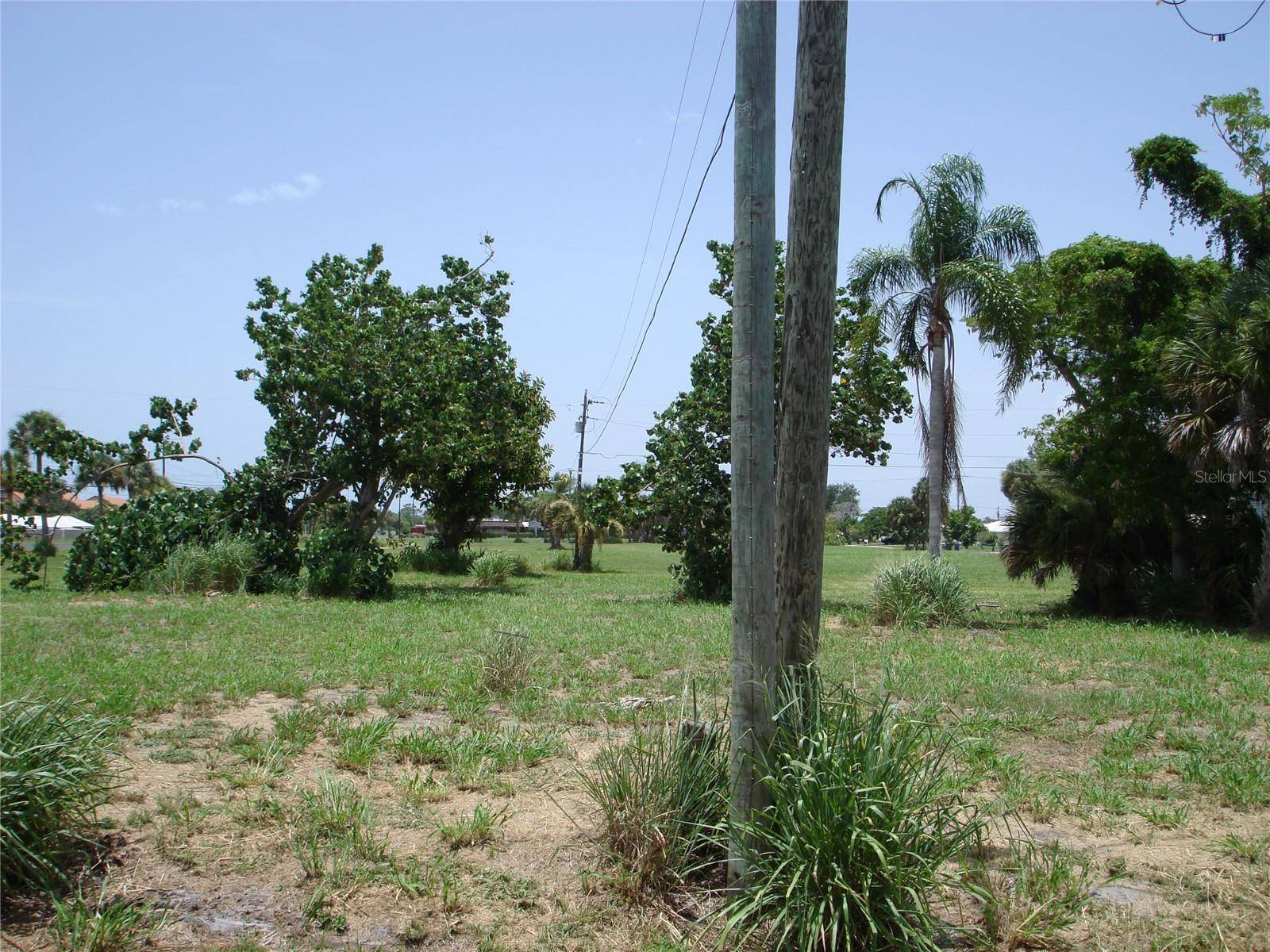 2301 S TAMIAMI TRL, Osprey, FL 34229