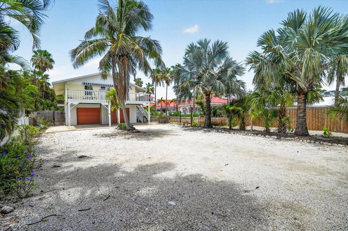 524 SPRING AVE, Anna Maria, FL 34216