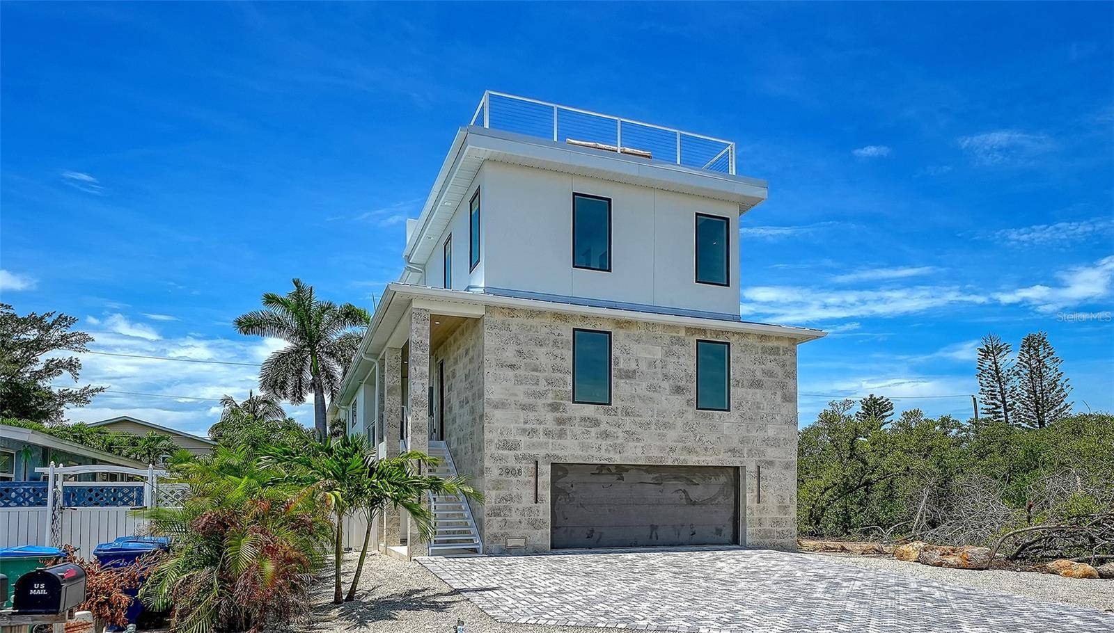 2908 AVENUE B, Bradenton Beach, FL 34217