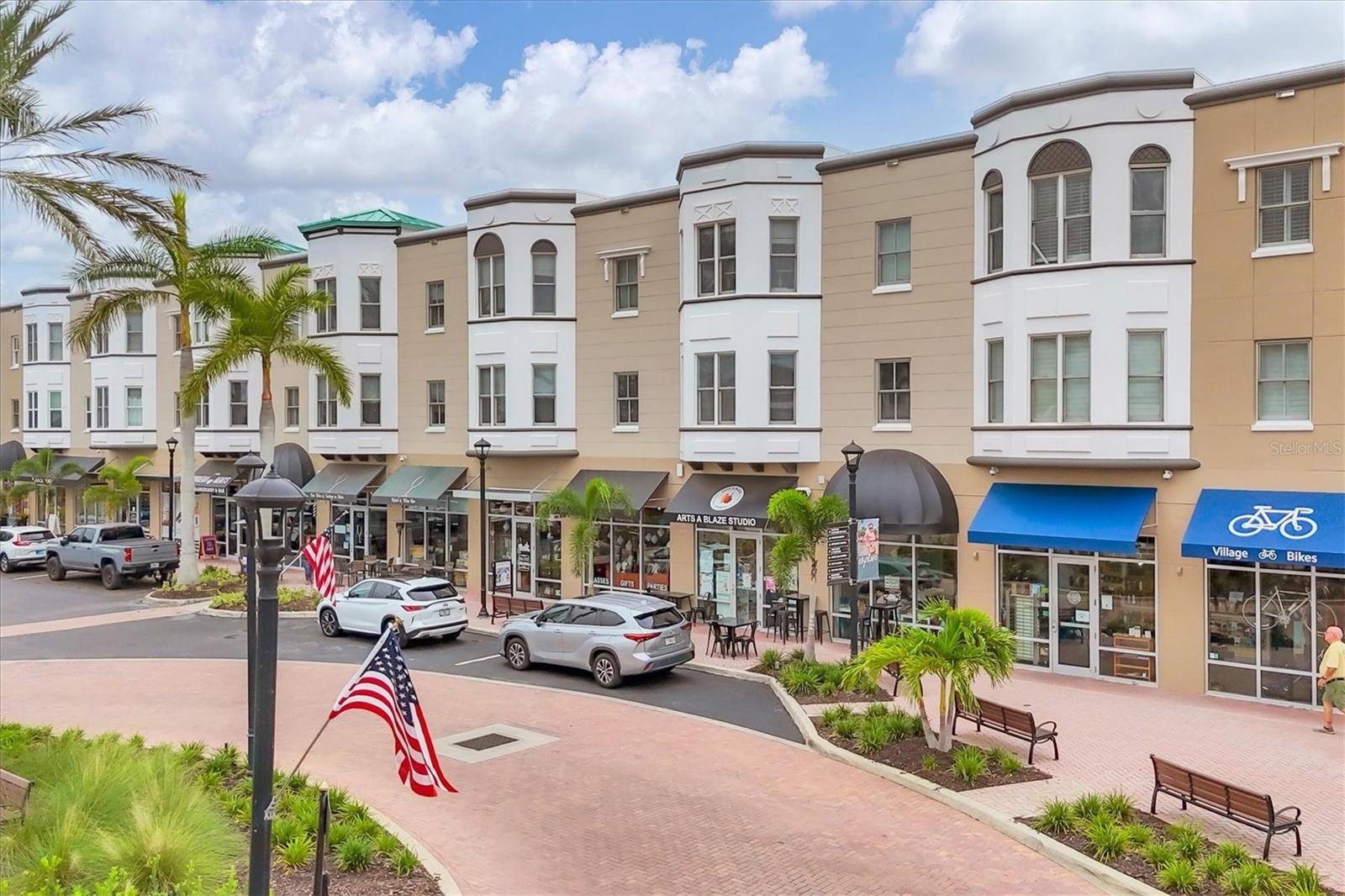 8111 LAKEWOOD MAIN ST #306, Lakewood Ranch, FL 34202