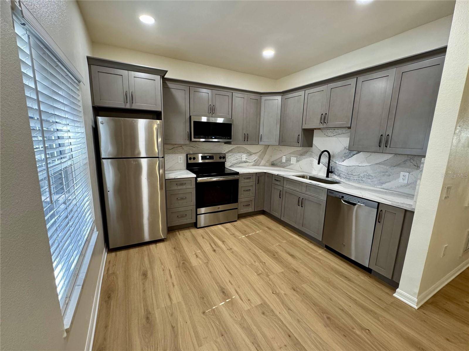 7702 PLANTATION CIR, Bradenton, FL 34201