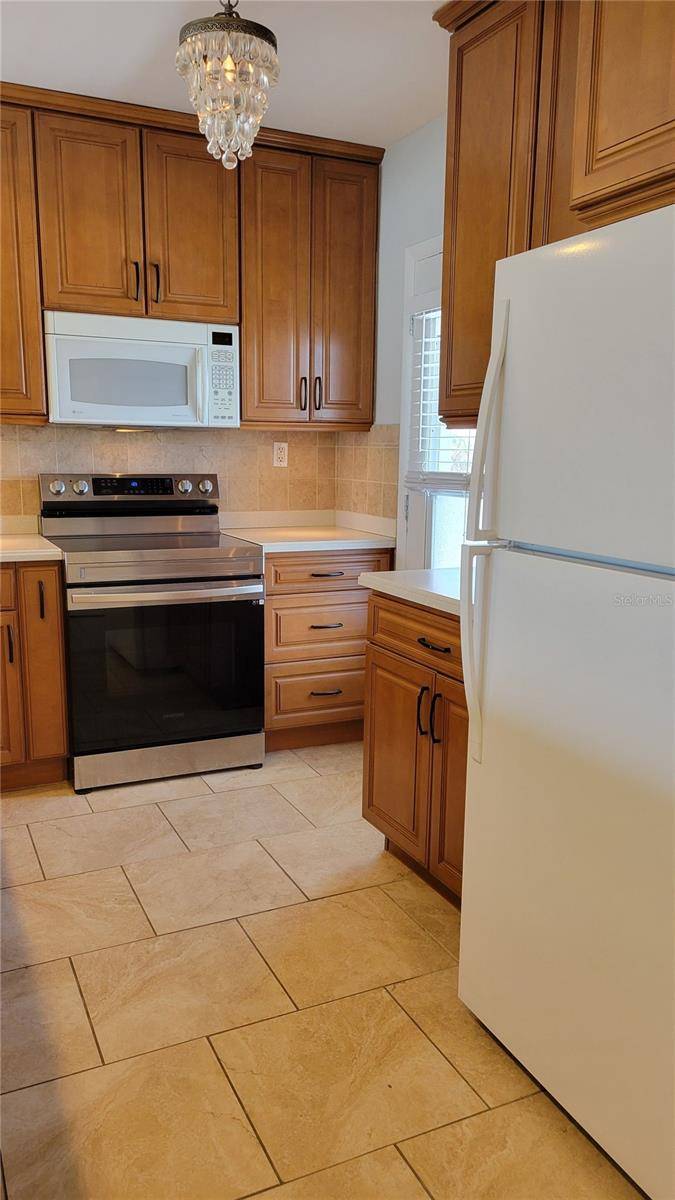 771 JOHN RINGLING BLVD #32FAIR, Sarasota, FL 34236