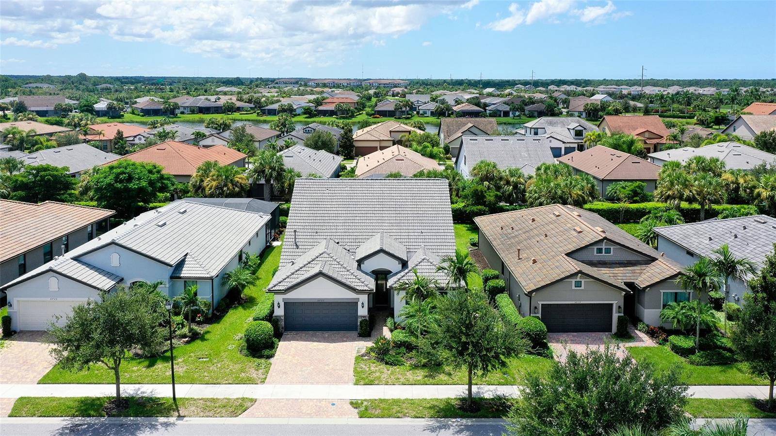 5721 SWEET LEAF WAY, Sarasota, FL 34238