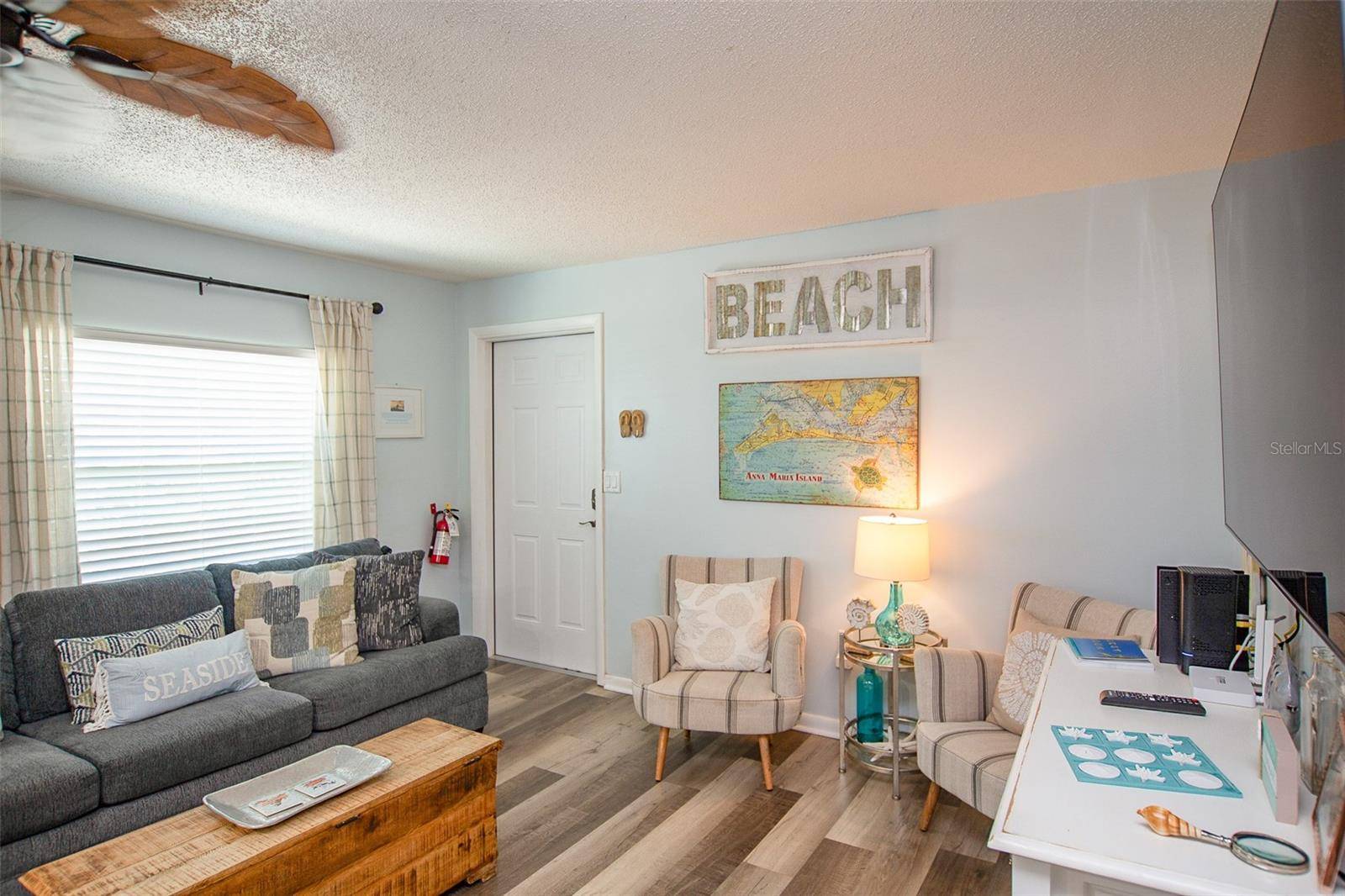 308 2ND ST N #201, Bradenton Beach, FL 34217