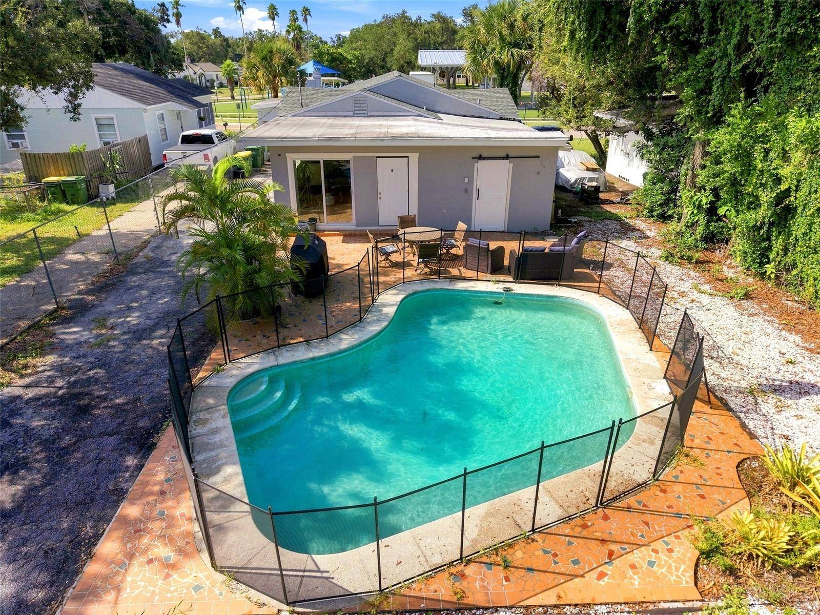 1003 PATTERSON DR, Sarasota, FL 34234