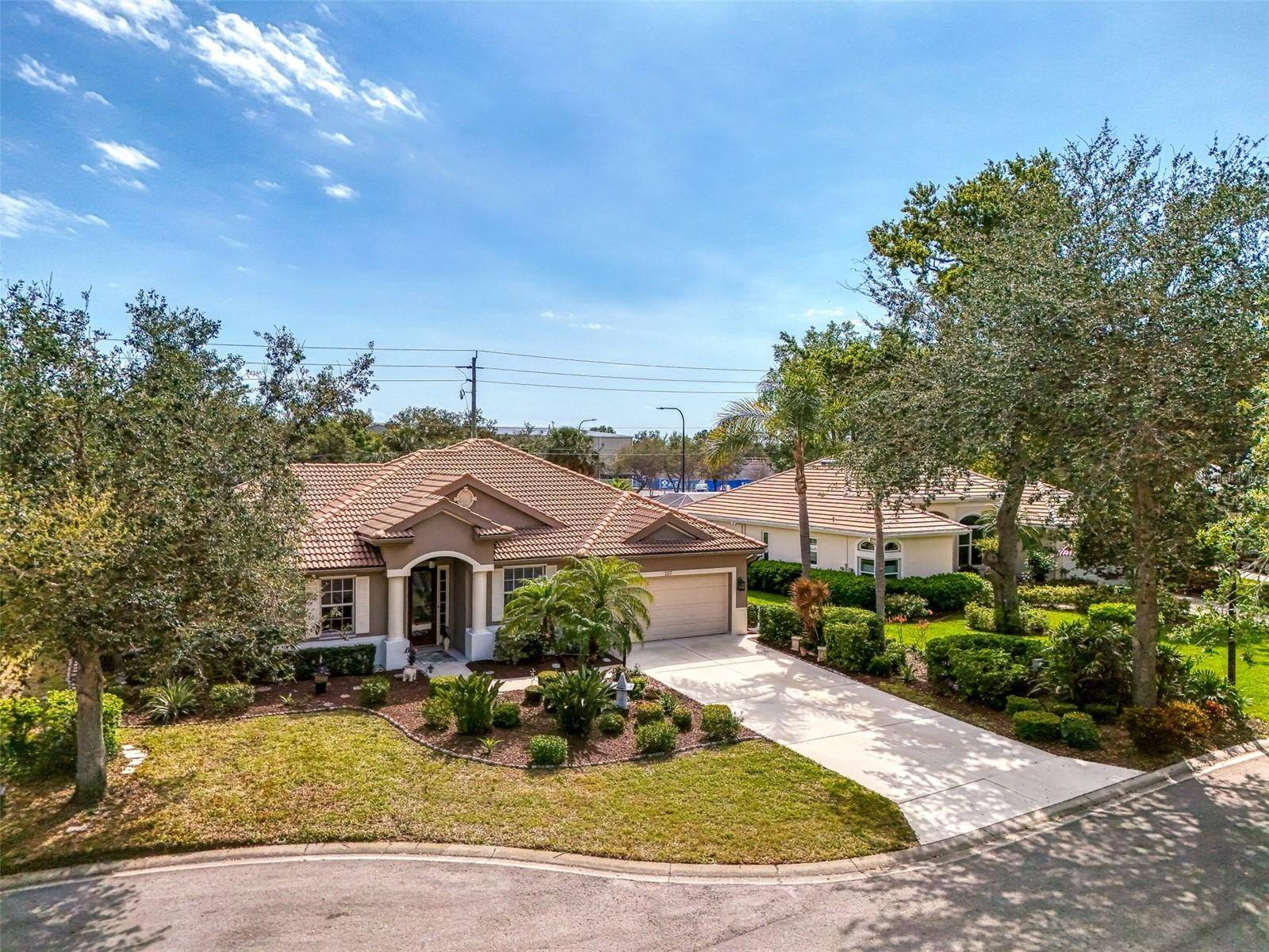 107 WAYFOREST DR, Venice, FL 34292