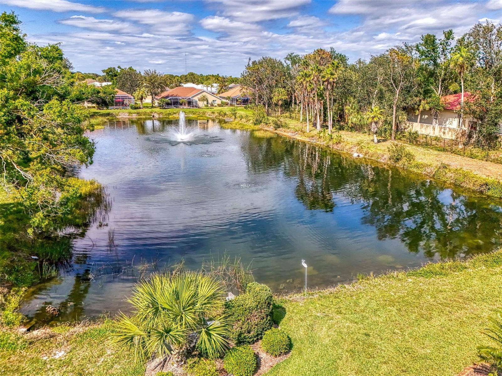 107 WAYFOREST DR, Venice, FL 34292