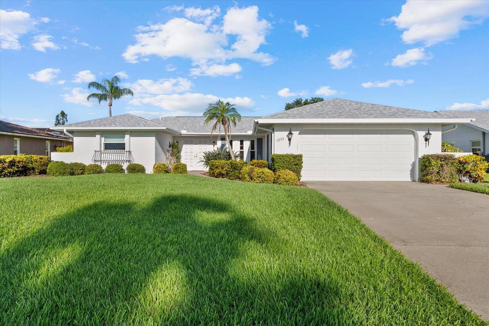 1233 PINEBROOK WAY, Venice, FL 34285