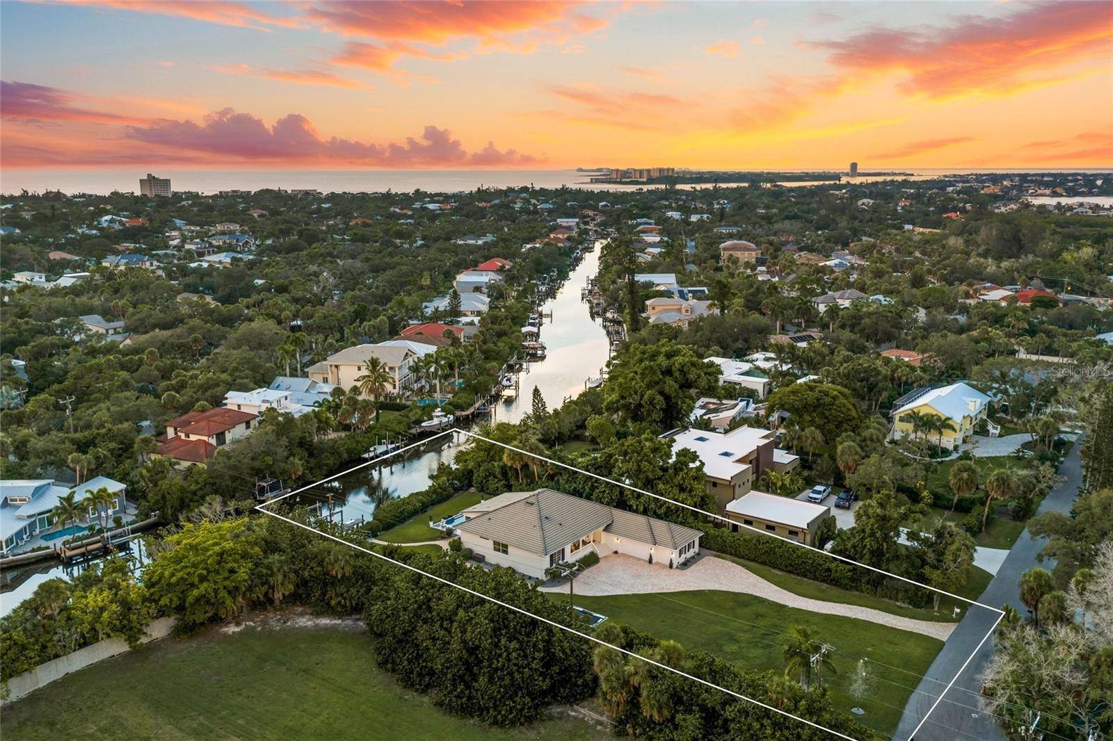 5178 OAKMONT PL, Sarasota, FL 34242