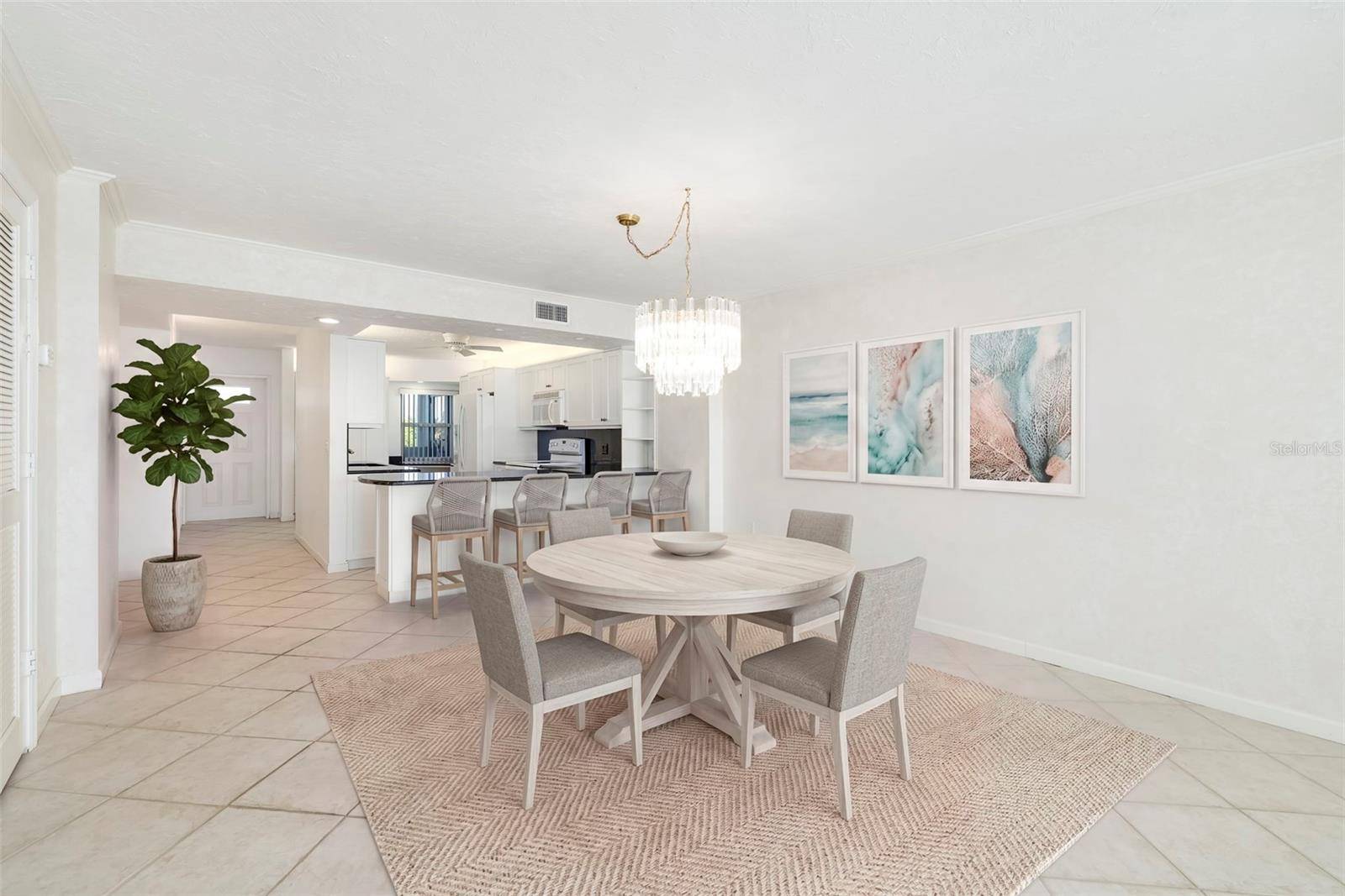 19 WHISPERING SANDS DR #201, Sarasota, FL 34242